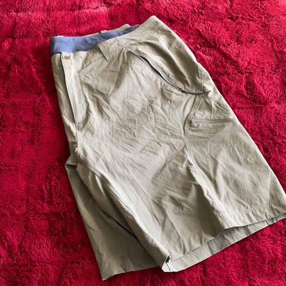 Sherpa Adventure Gear Other - Sherpa Men’s Brown Size 38 Shorts